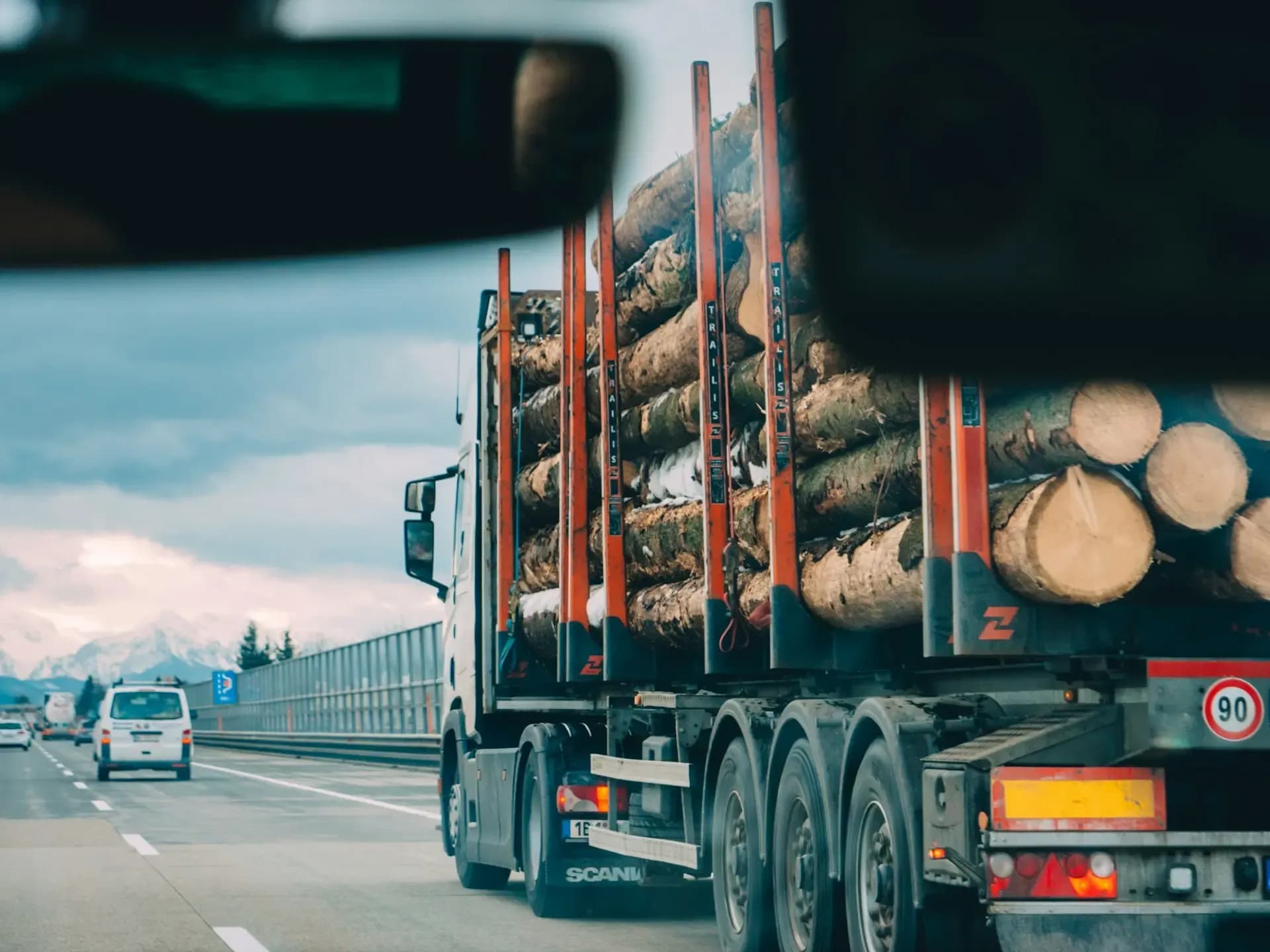 Entering the Ukrainian Market Without Legal Risks: Intermarium’s Strategy for a Global Logistics Brand